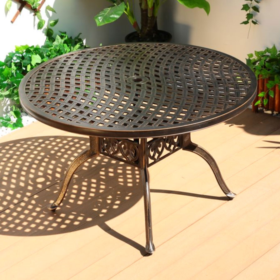 Cast Aluminium Dining Table WKL655